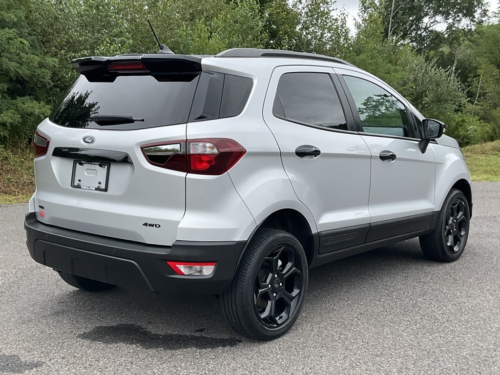 2021 Ford EcoSport SES photo 26