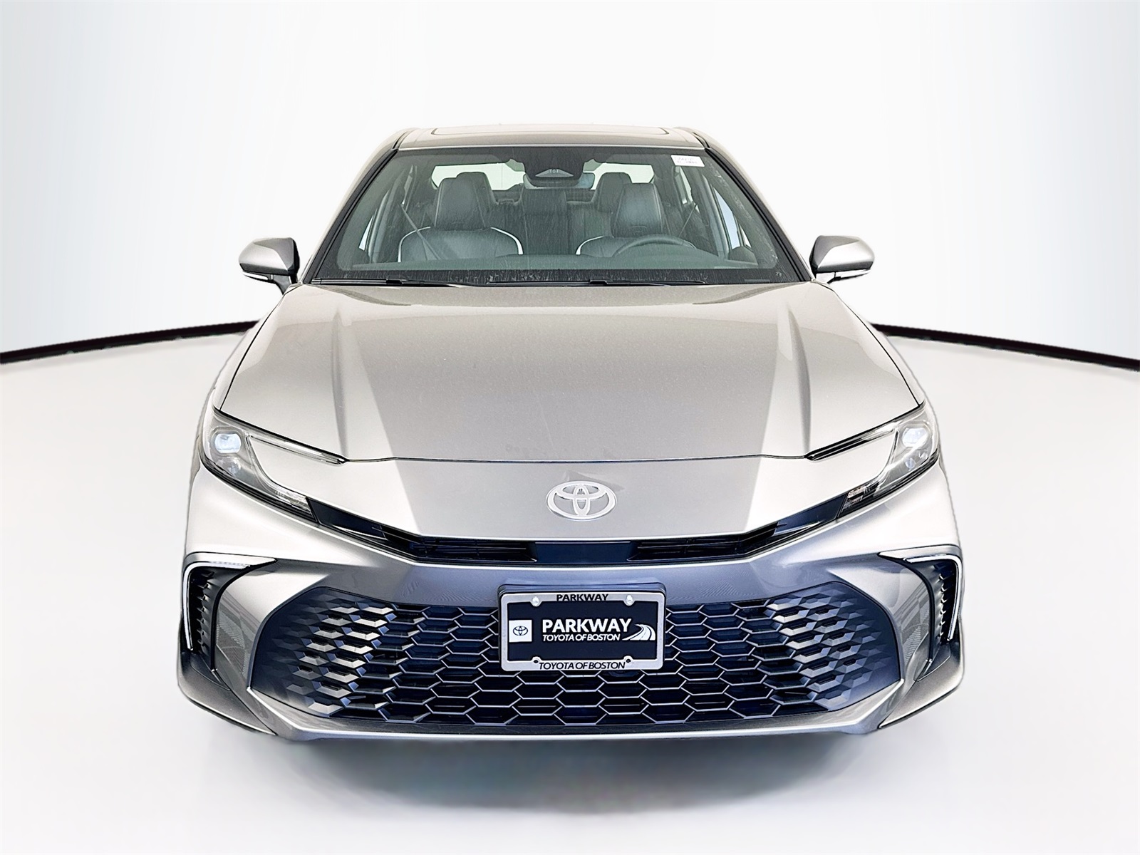 2026 Toyota Camry SE photo 2