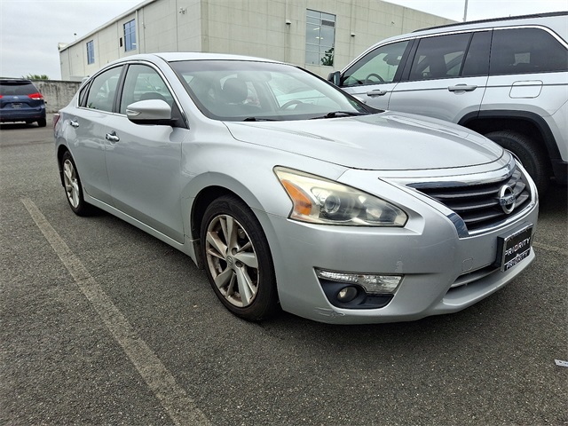 Used 2013 Nissan Altima Sedan SV with VIN 1N4AL3AP6DN408980 for sale in Springfield, VA
