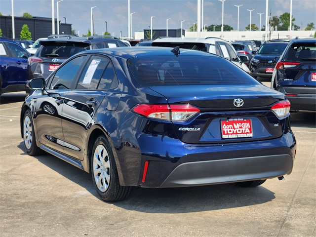 2025 Toyota Corolla LE photo 4