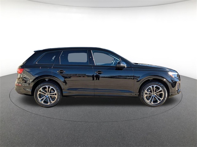 new 2026 Audi Q7 car, priced at $64,295