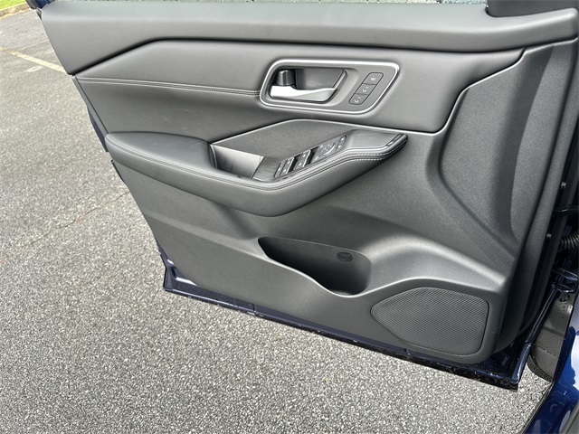2025 Deep Ocean Blue Pearl Nissan Rogue Platinum FWD SUV
