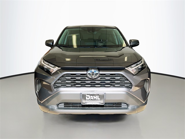 2025 Toyota RAV4 LE photo 2
