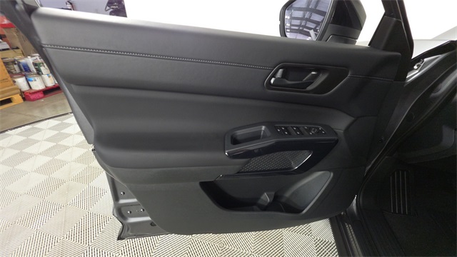 2025 Gun Metallic Nissan Pathfinder S FWD SUV
