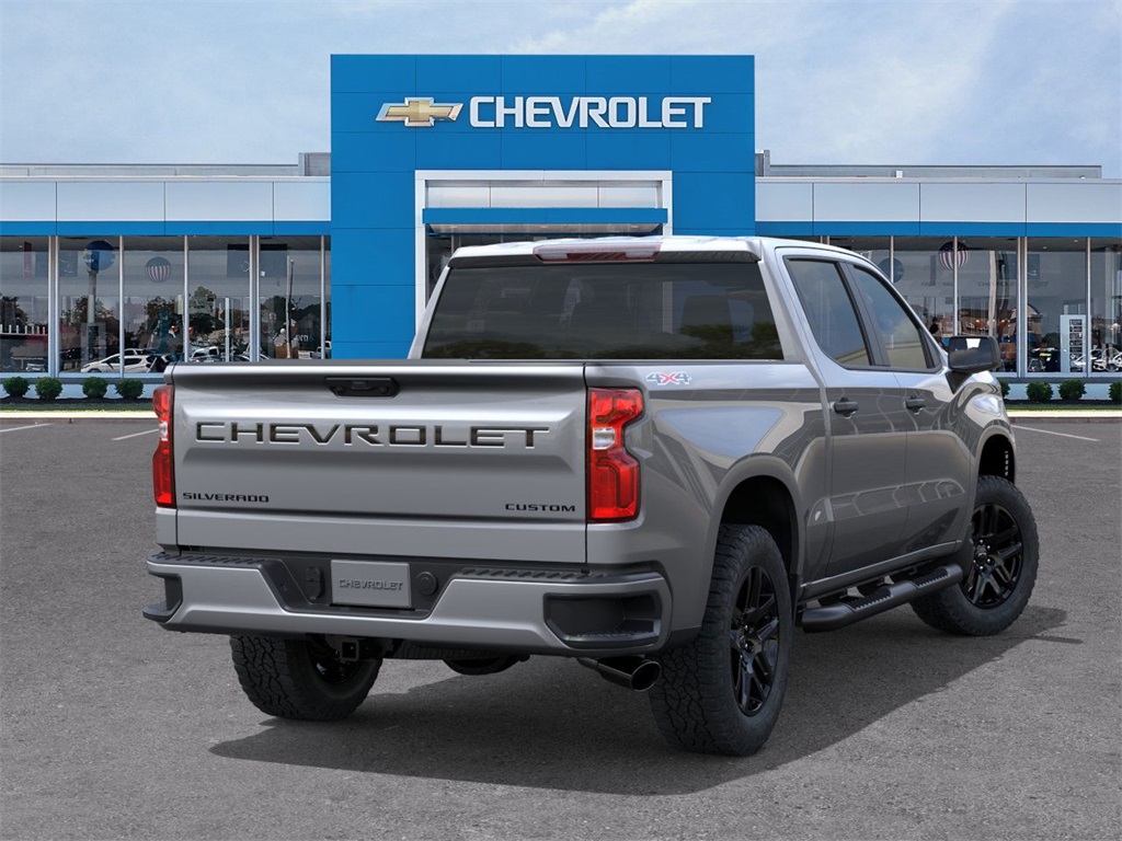 2025 Chevrolet Silverado 1500 Custom 4D Crew Cab 4WD 4
