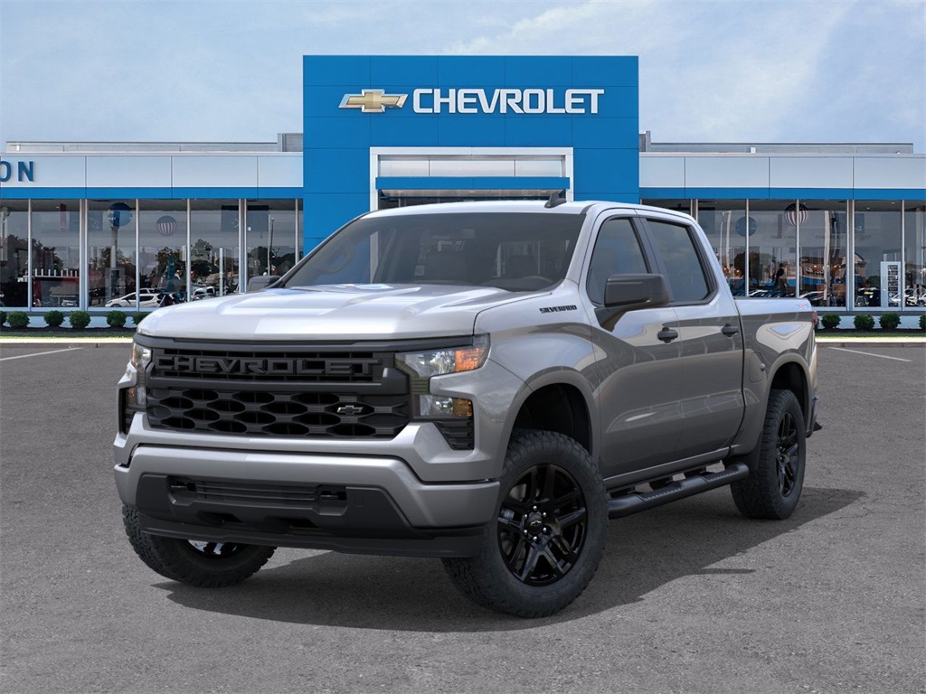 2025 Chevrolet Silverado 1500 Custom 4D Crew Cab 4WD 6