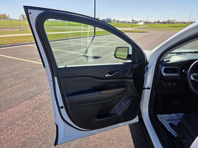 2021 GMC Acadia AWD SLE