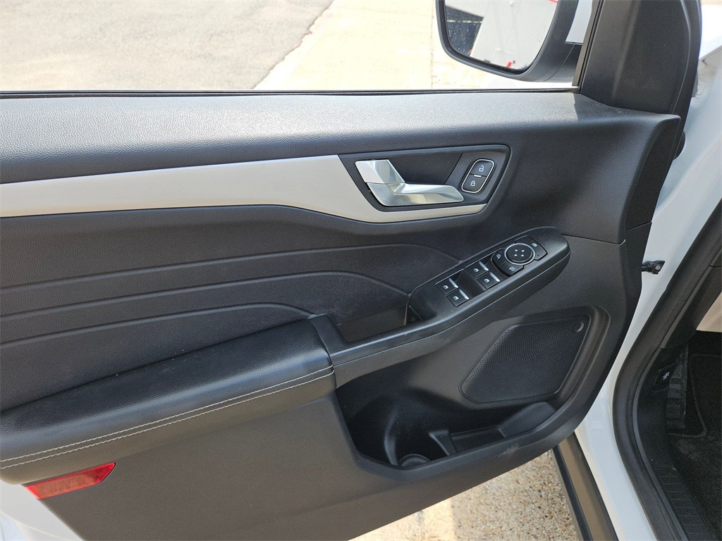 2021 Ford Escape Plug-In Hybrid SEL photo 10