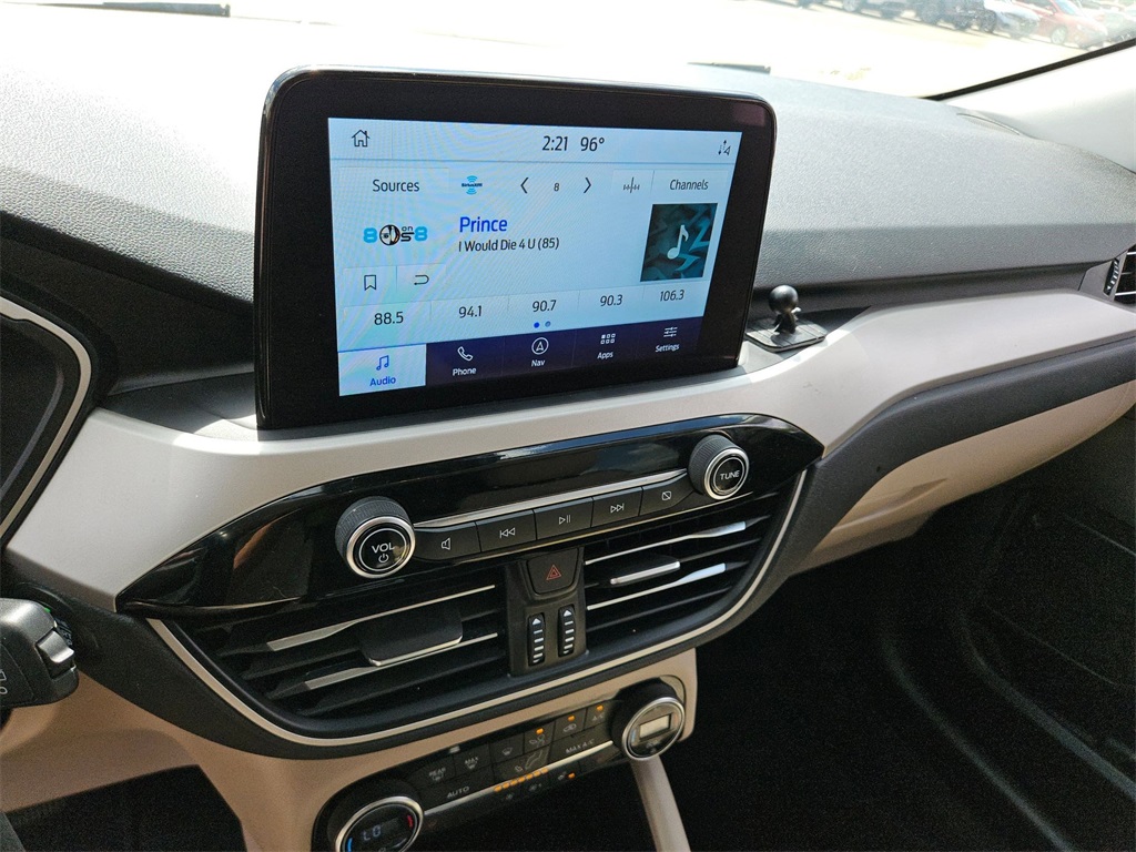2021 Ford Escape Plug-In Hybrid SEL photo 17