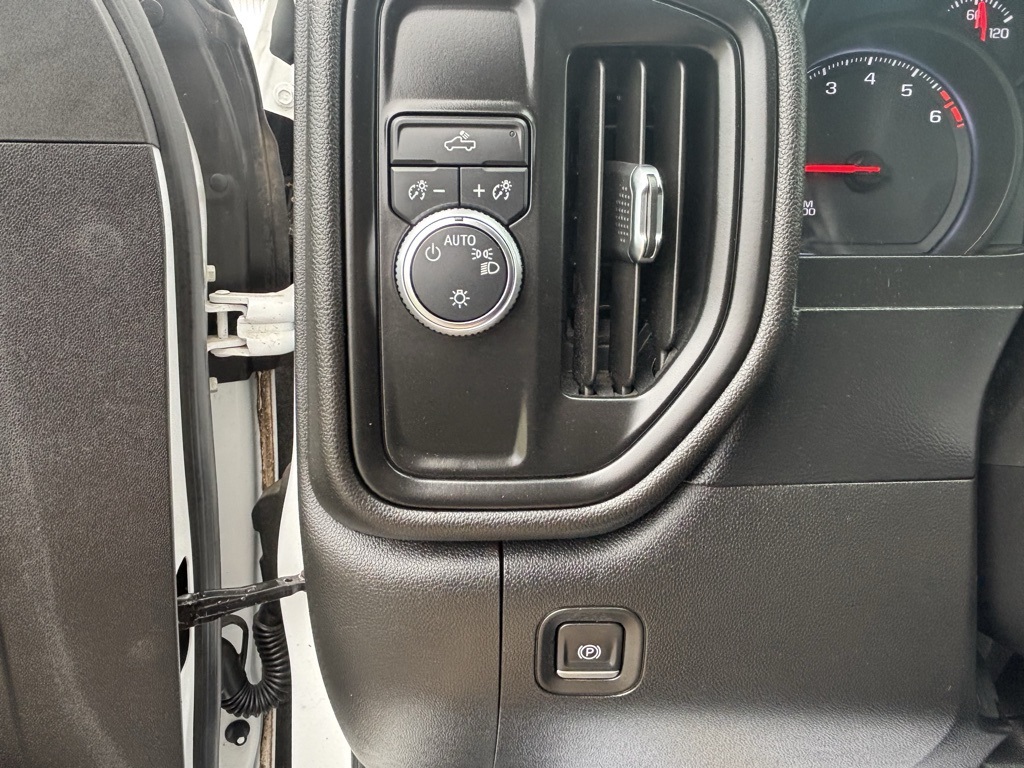 Photo of 2020 GMC Sierra 1500 Base in Jacksonville, NC - 22,  2020 GMC Sierra 1500 Base:16882G