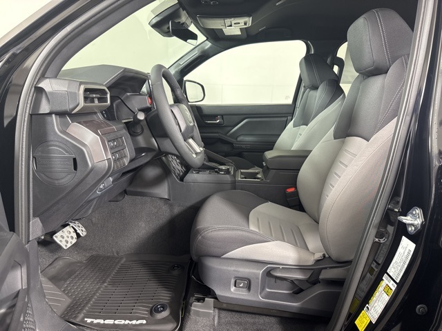2025 Toyota Tacoma TRD Sport Double Cab photo 11