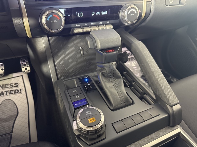 2025 Toyota Tacoma TRD Sport Double Cab photo 16
