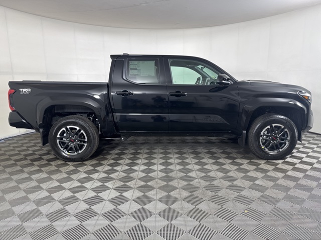 2025 Toyota Tacoma TRD Sport Double Cab photo 2