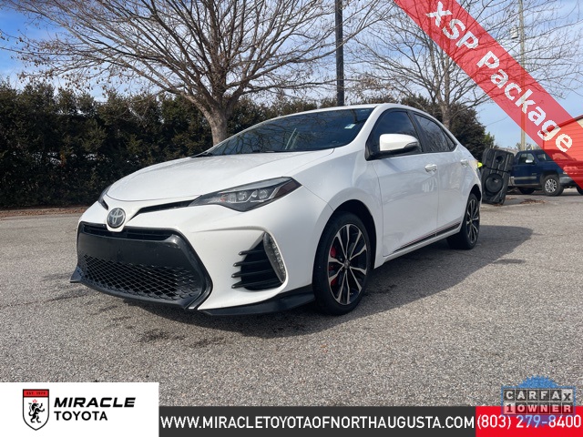 2017 Toyota Corolla SE's photo