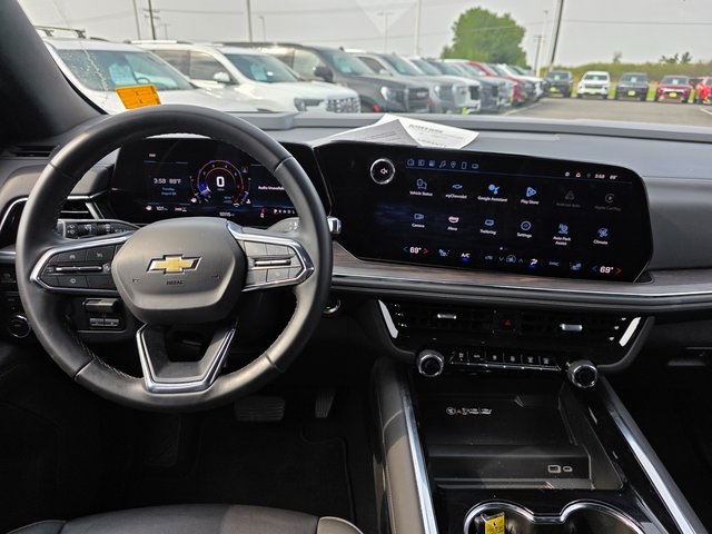 2025 Chevrolet Tahoe LT photo 2
