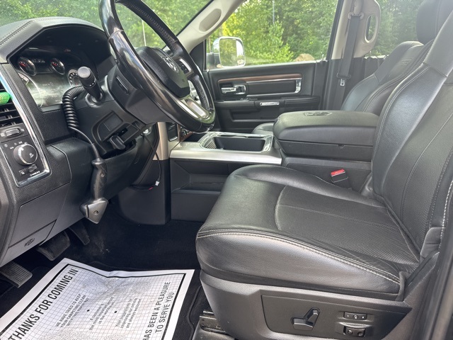 2018 Ram 3500 Laramie photo 8