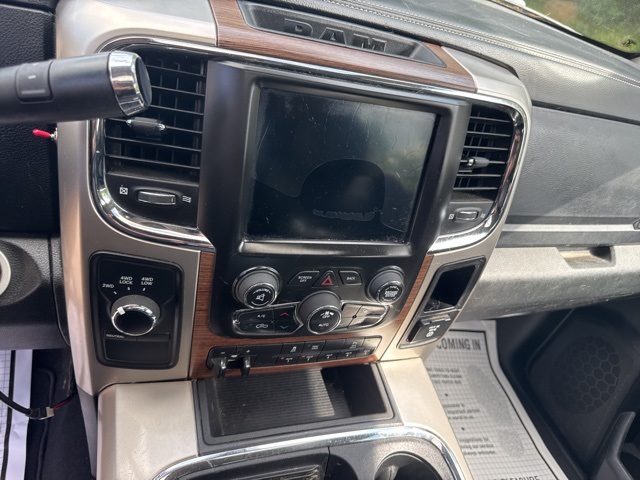 2018 Ram 3500 Laramie photo 12
