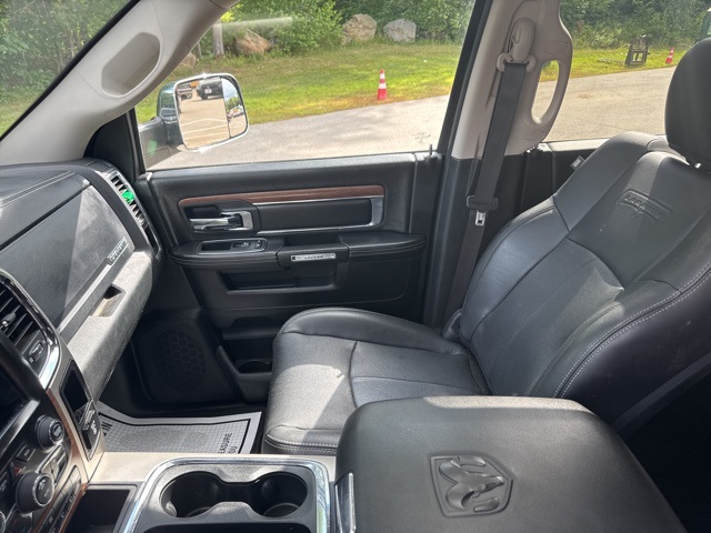 2018 Ram 3500 Laramie photo 15