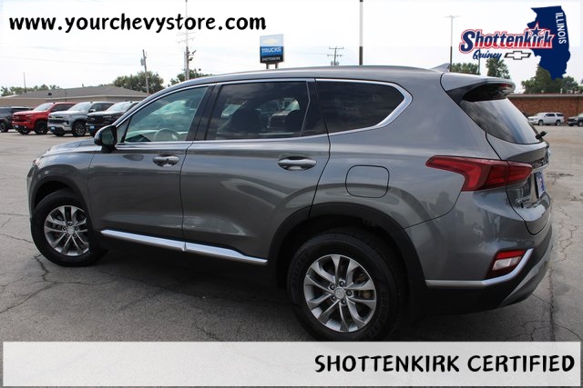 2020 Hyundai Santa Fe SEL photo 3