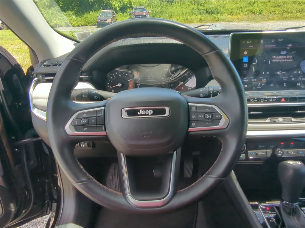 2022 Jeep Compass Limited photo 16
