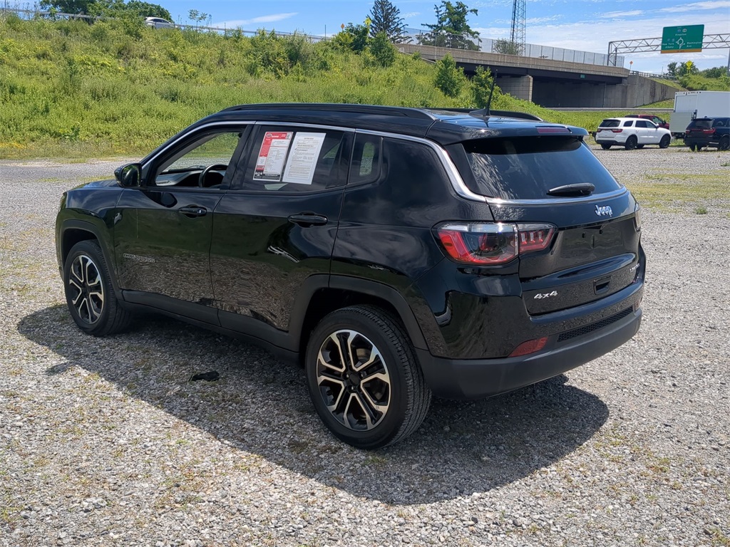 2022 Jeep Compass Limited photo 5