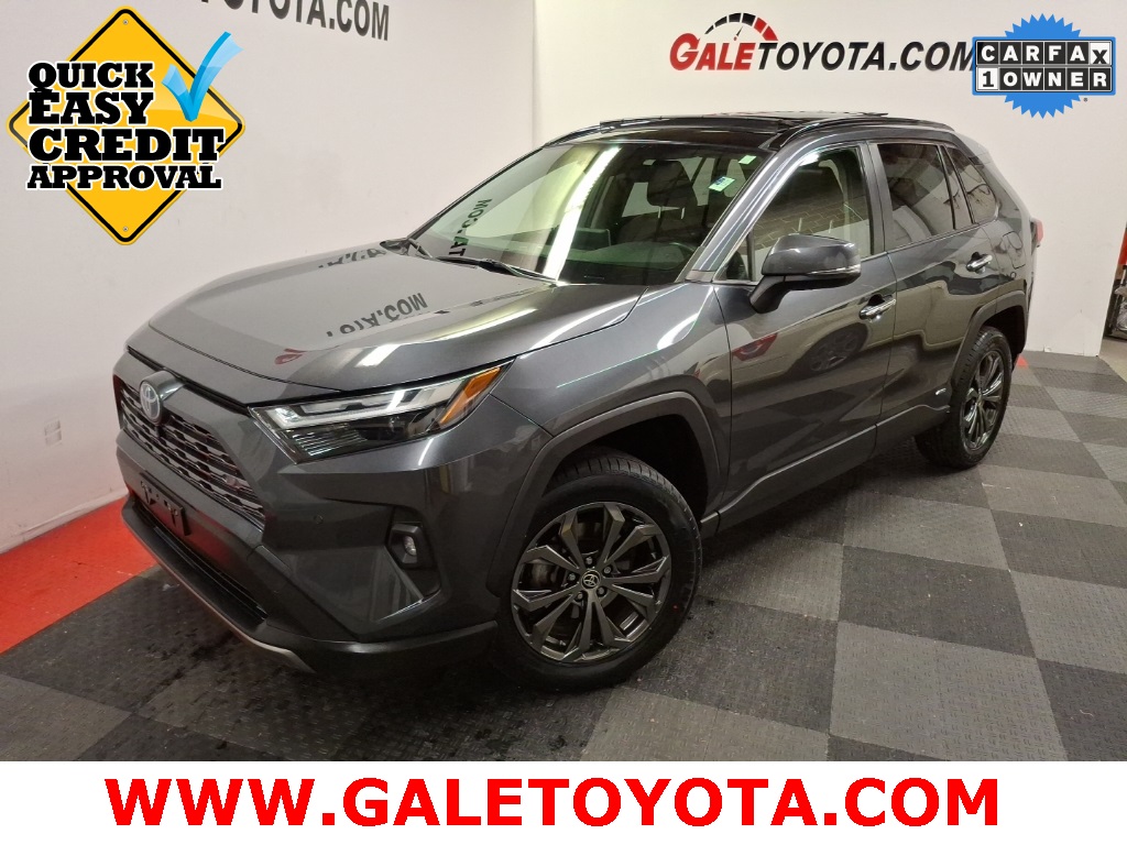 2022 Toyota RAV4 Limited's photo