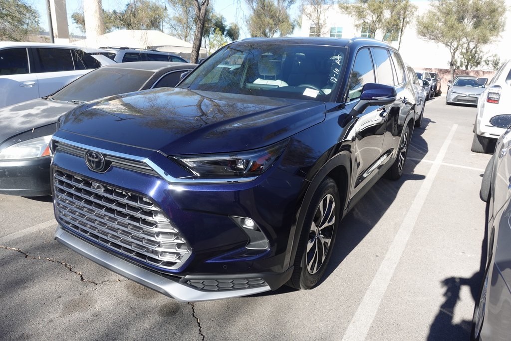 2025 Toyota Grand Highlander Limited's photo