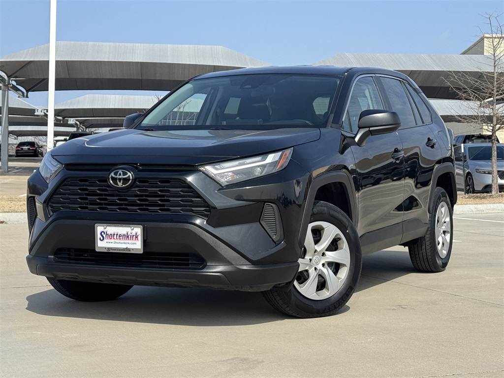 Used 2024 Toyota RAV4 LE with VIN 2T3F1RFVXRC417716 for sale in Northfield, Minnesota