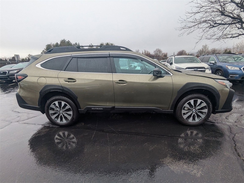 2023 Subaru Outback Limited photo 4