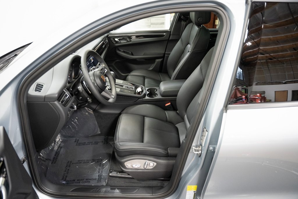 2024 Porsche Macan photo 4