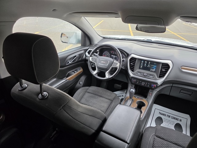 2017 GMC Acadia SLE-2