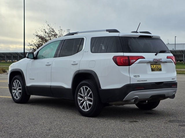2017 GMC Acadia SLE-2