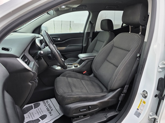 2017 GMC Acadia SLE-2