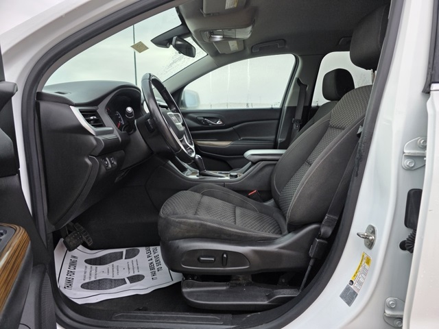 2017 GMC Acadia SLE-2