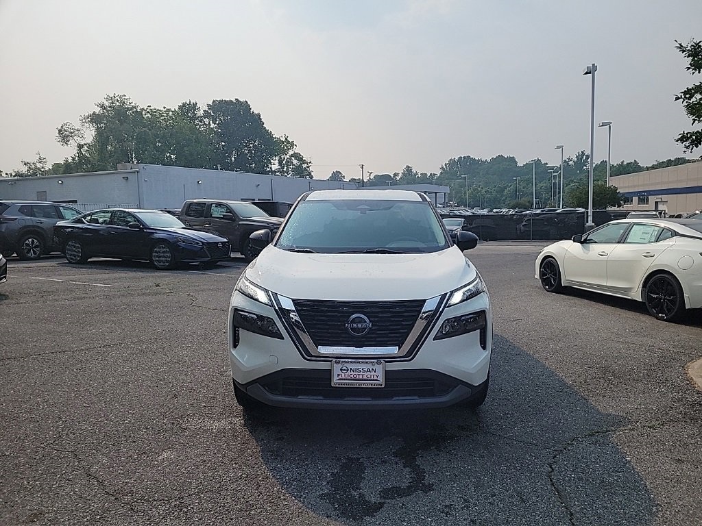 2023 Nissan Rogue S's photo