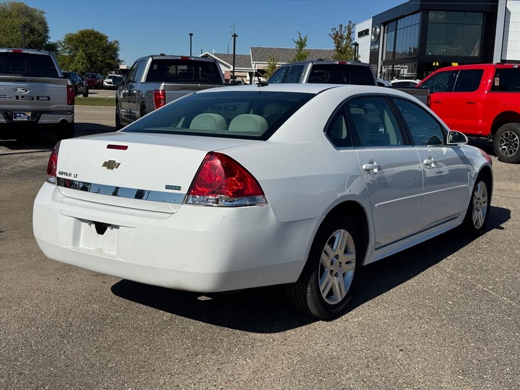 2011 Chevrolet Impala 1LT photo 4