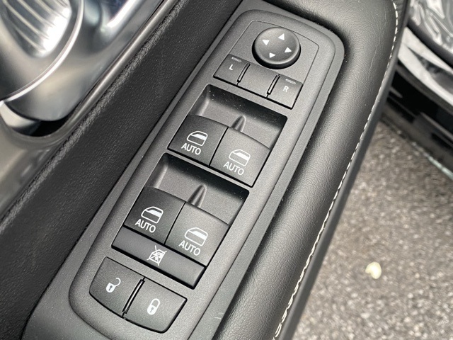 new 2026 Chrysler Pacifica car, priced at $38,028