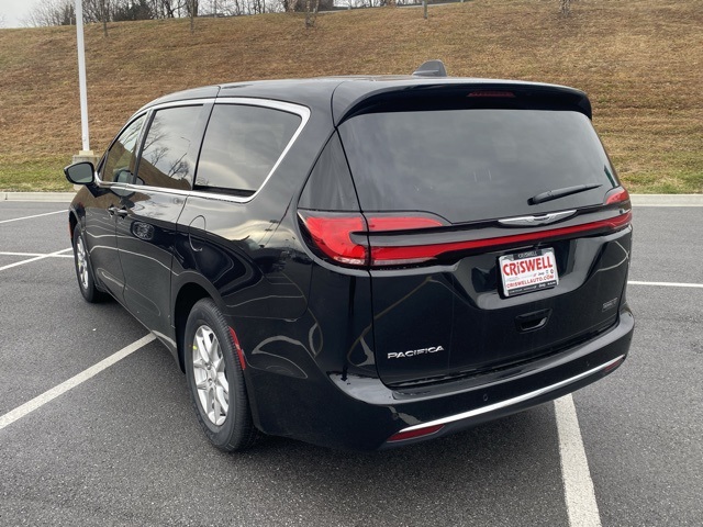 new 2026 Chrysler Pacifica car, priced at $38,028