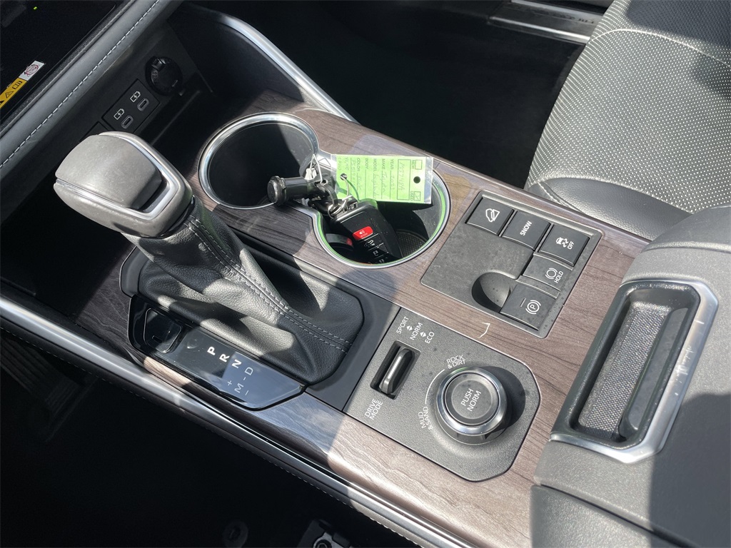 2023 Toyota Highlander Platinum photo 20