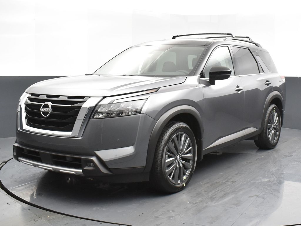 2025 Nissan Pathfinder SL photo 2