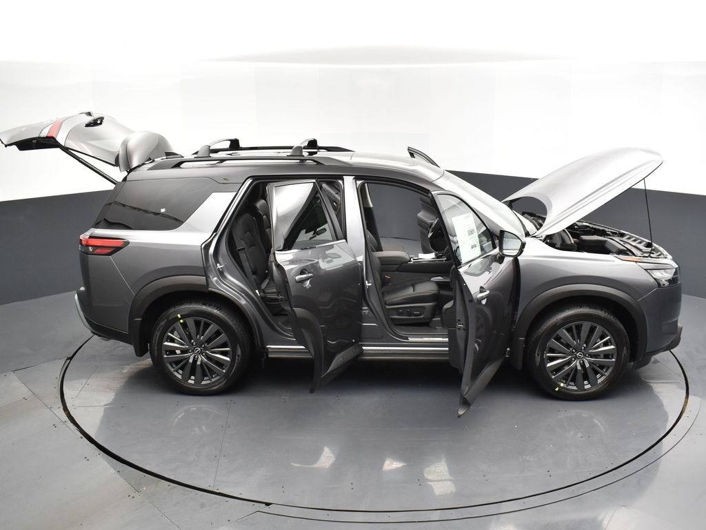 2025 Nissan Pathfinder SL photo 29