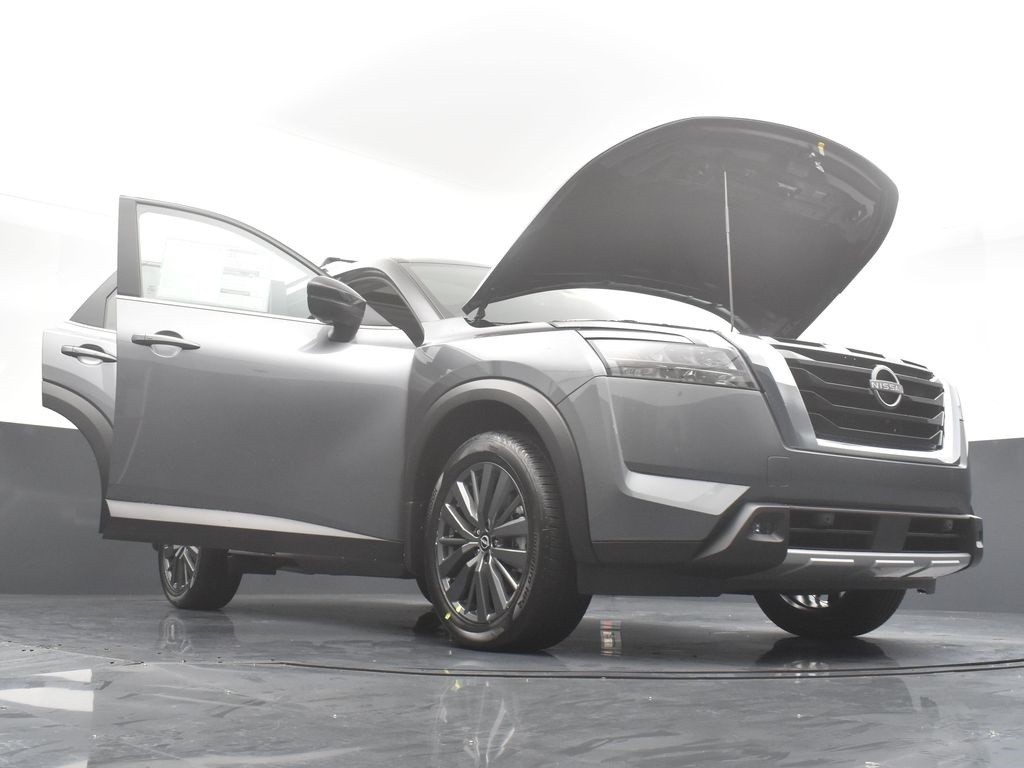 2025 Nissan Pathfinder SL photo 32