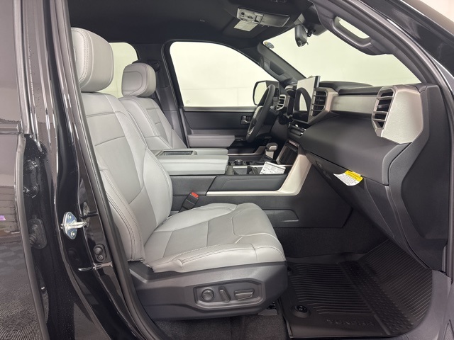 2026 Toyota Tundra Limited CrewMax photo 4