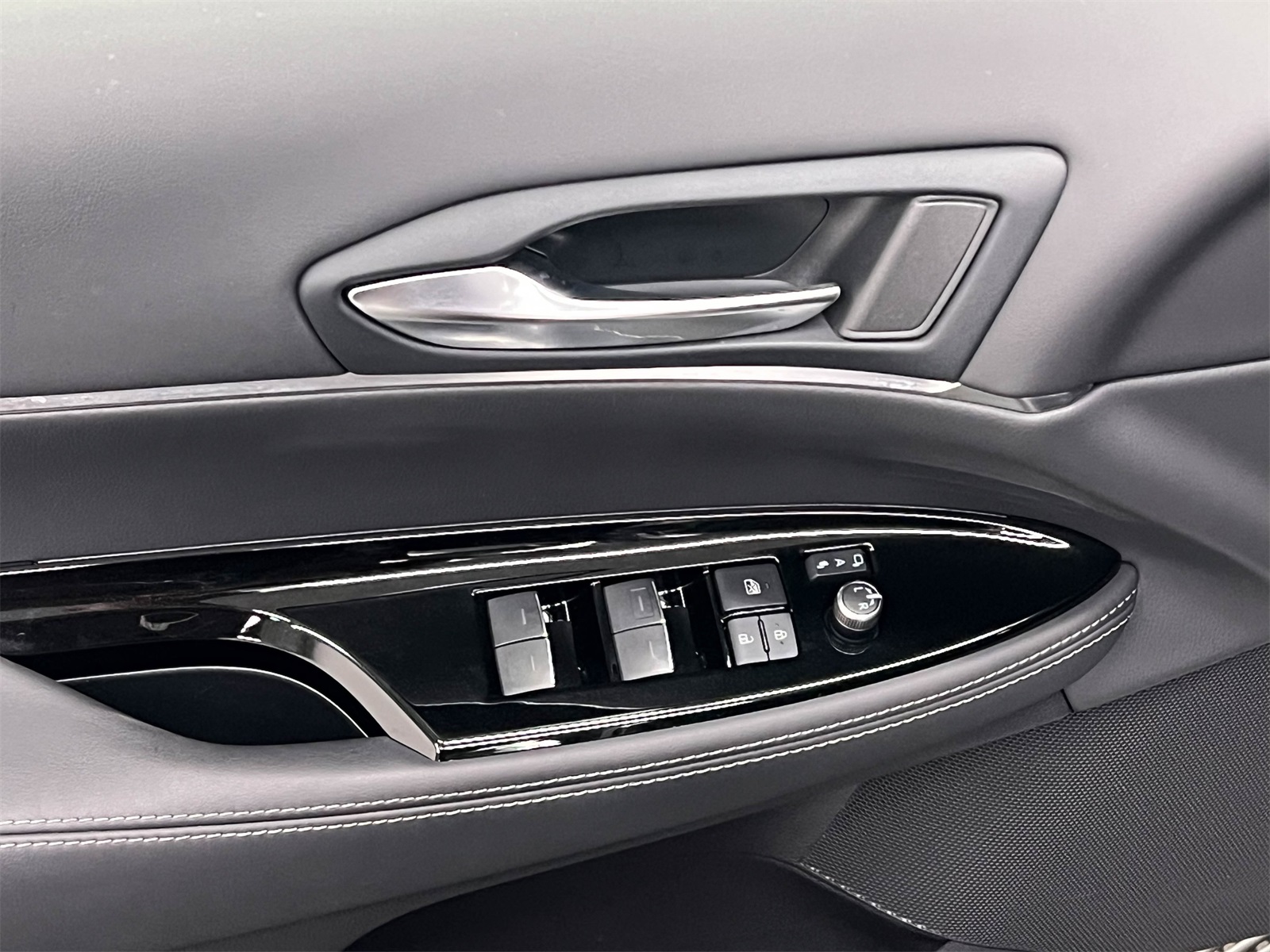 used 2022 Toyota Mirai car, priced at $12,888