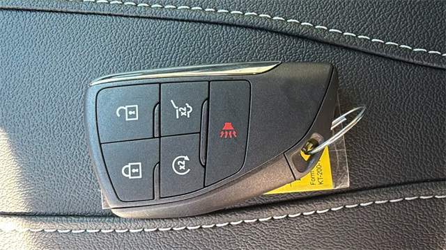 new 2026 Chevrolet Traverse car, priced at $43,120