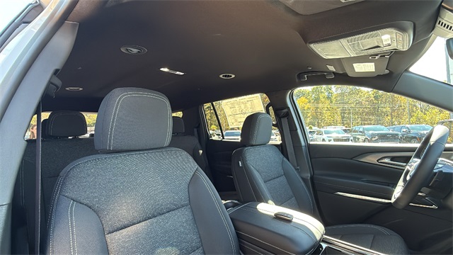 new 2026 Chevrolet Traverse car, priced at $43,120