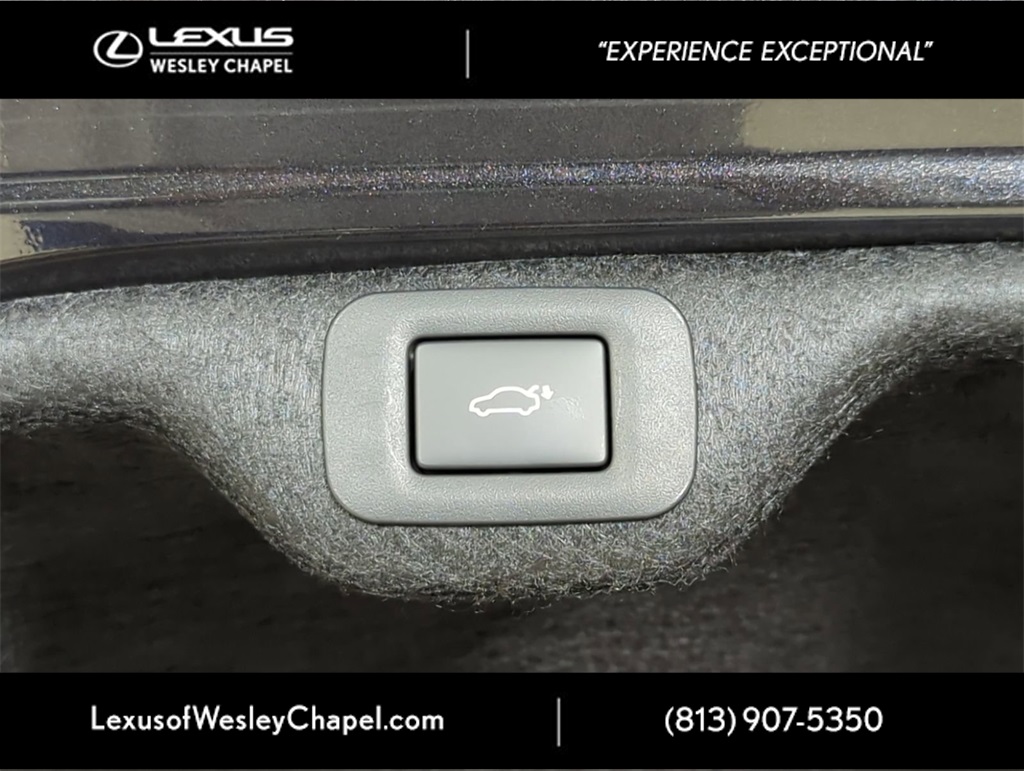 2025 Lexus ES 350 photo 8