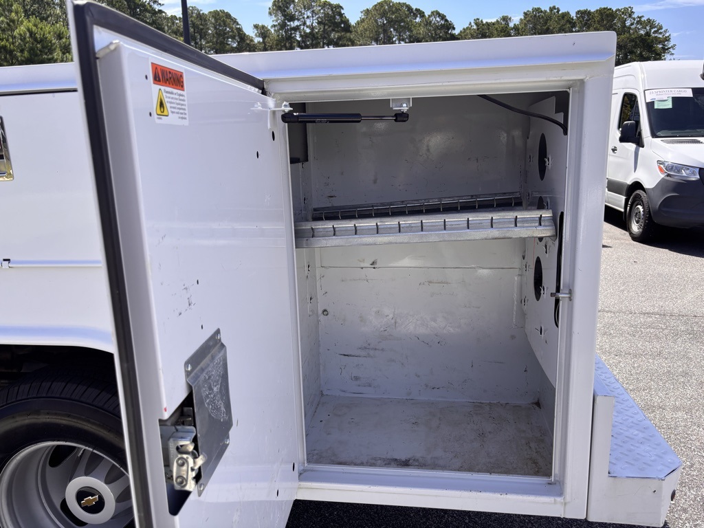 Used 2022 Chevrolet Silverado 3500 Crew Cab DRW 4WD Service Truck for sale #SP1221 - photo 21