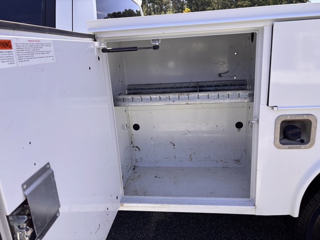 Used 2022 Chevrolet Silverado 3500 Crew Cab DRW 4WD Service Truck for sale #SP1221 - photo 24