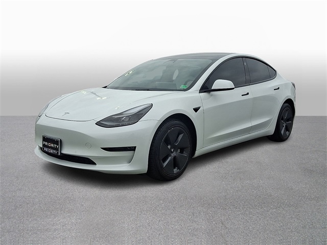 2022 Tesla Model 3 Long Range's photo